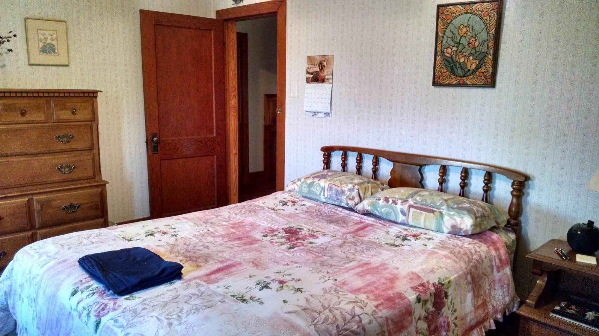 Fish & Loaves Bed And Breakfast Numidia Luaran gambar