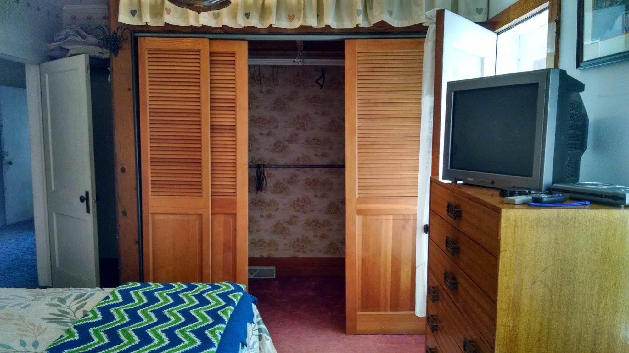 Fish & Loaves Bed And Breakfast Numidia Luaran gambar